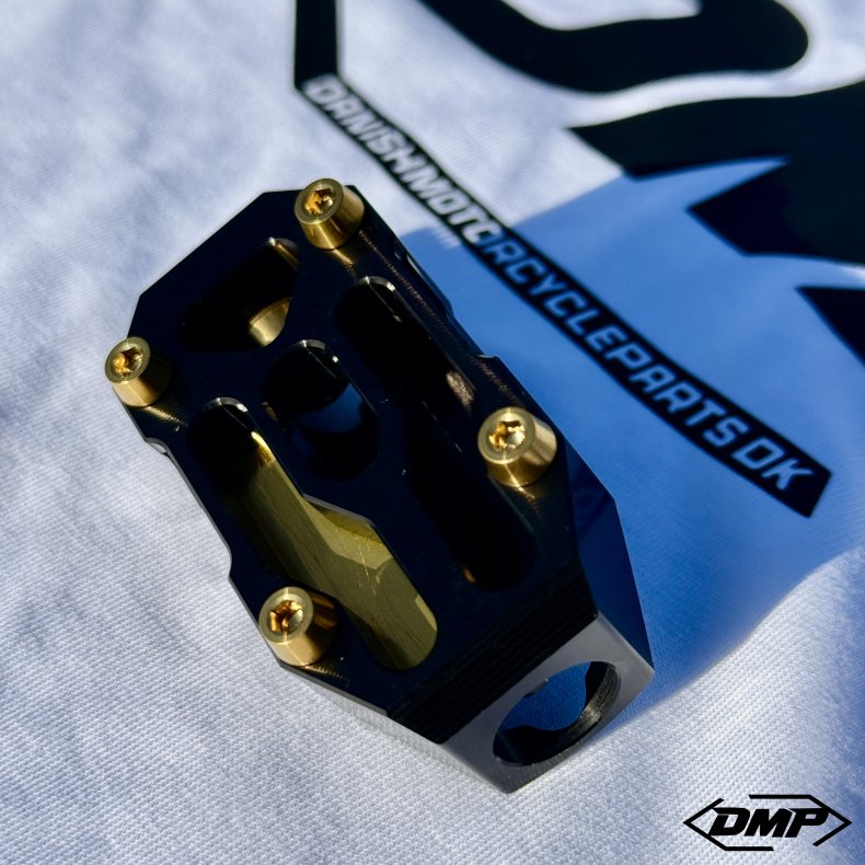 DMP Street Savage Bremse- og Gearpedaler candy guld indl�g