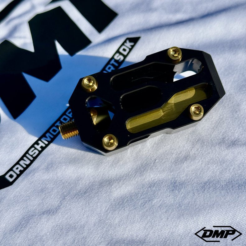 DMP Street Savage Bremse- og Gearpedaler candy guld indl�g