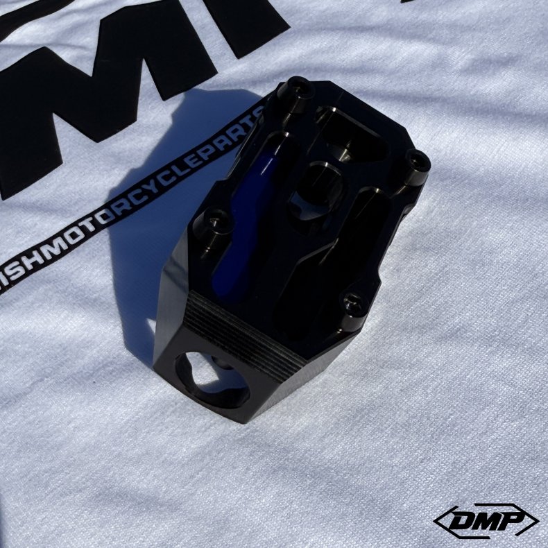 DMP Street Savage Bremse- og Gearpedaler candy bl� indl�g