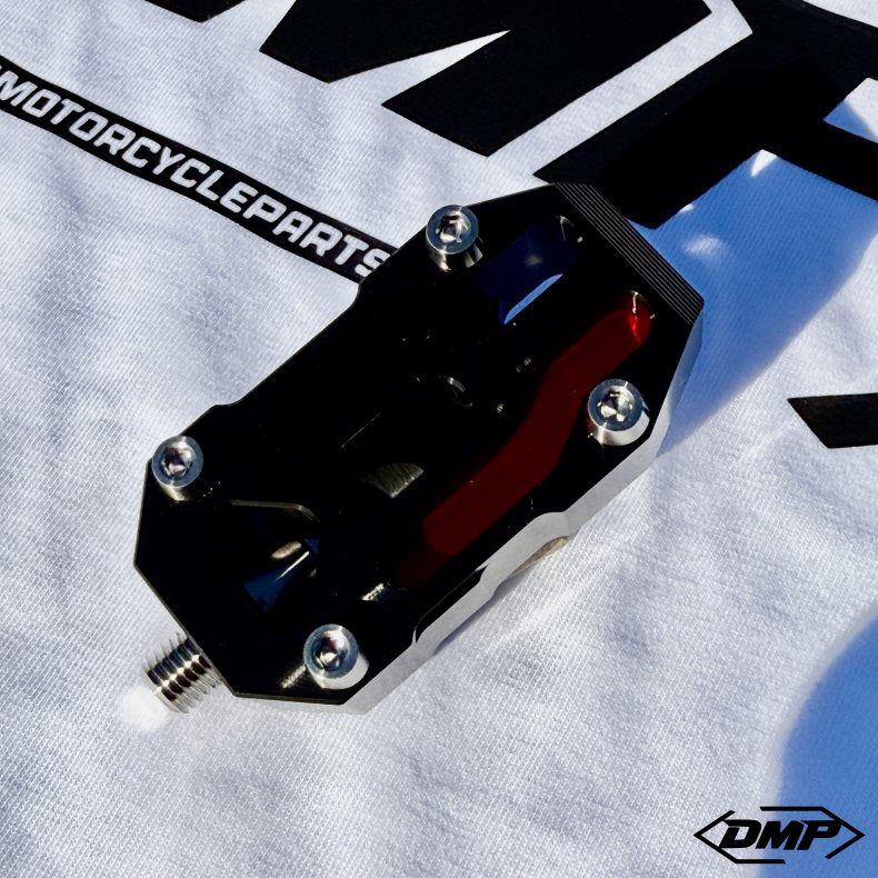 DMP Street Savage Bremse- og Gearpedaler candy r�d indl�g