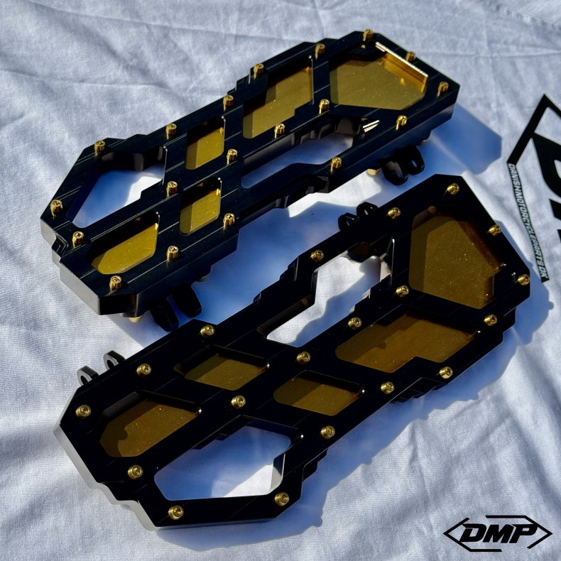DMP "Street Savage" floorboard s�t, Race black med candy guld plade, Touring