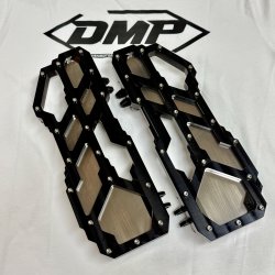 DMP "Street Savage" floorboard s�t, Race black med rustfri plade, Touring