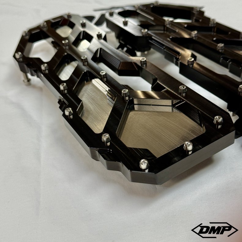 DMP "Street Savage" floorboard s�t, Race black med rustfri plade, Touring