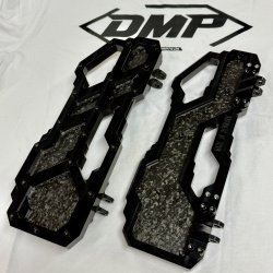 DMP "Street Savage" floorboard s�t, Race black med blank forged carbon plade, Touring