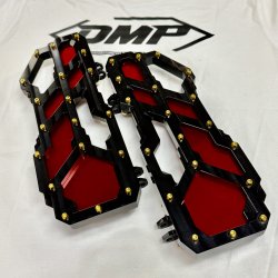 DMP "Street Savage" floorboard s�t, Race black med candy r�d plade, Touring