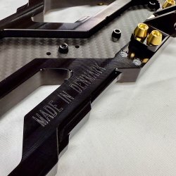 DMP "Street Savage" floorboard s�t, Race black med blank twill carbon plade, Touring