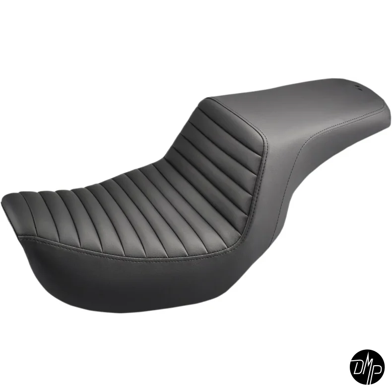 Saddlemen Step-up, Dyna 2004-2005, Tuck n roll, Sort 