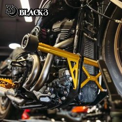 Black3, M8 Softail CNC crash bar