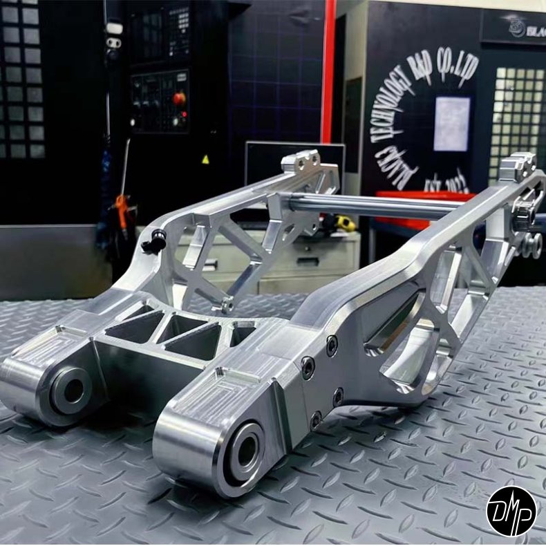 Black3 Swingarm Touring 2009+