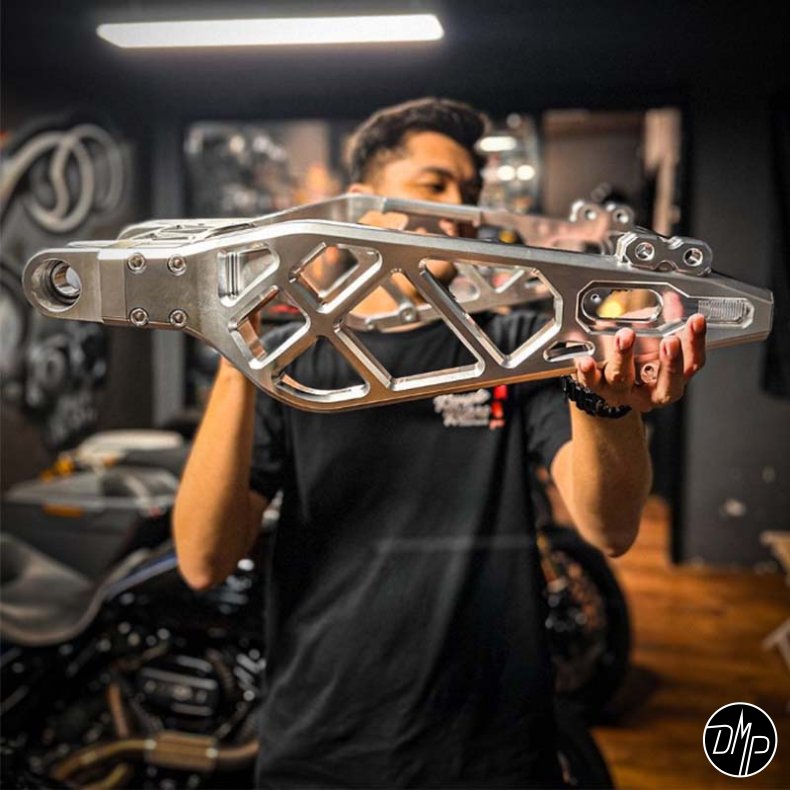 Black3 Swingarm Touring 2009+