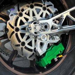 Black3 Radial caliper mount Softail 2018+