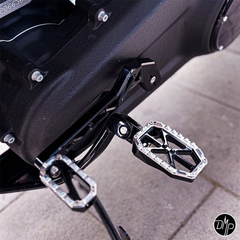 Black3 Gear/ Brake Peg