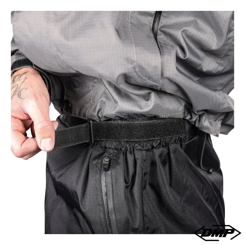 Thrashin Mission Windbreaker rainpants, black