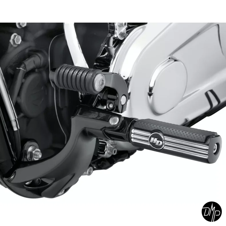 Standard Forward Control Kit, M8 Softail modeller, Sort