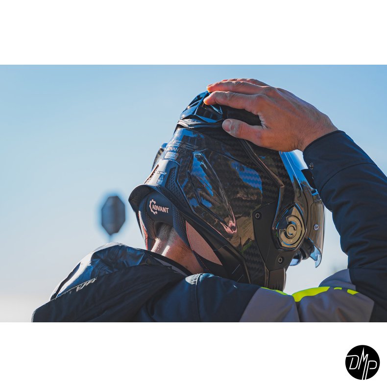 LS2 Advant X Carbon (Clear coated)