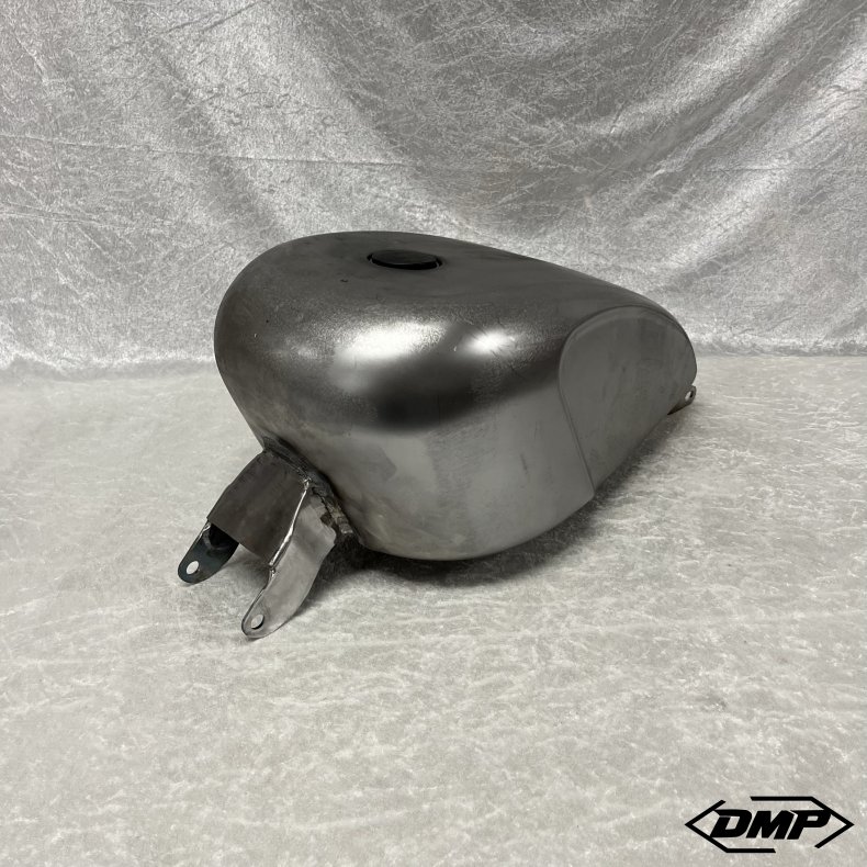 DMP Legacy peanut Gas tank for M8 Softail models
