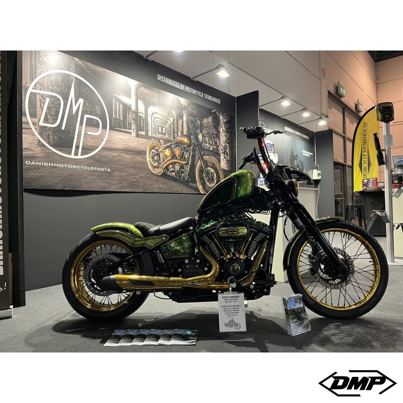 DMP Legacy peanut Gas tank for M8 Softail models