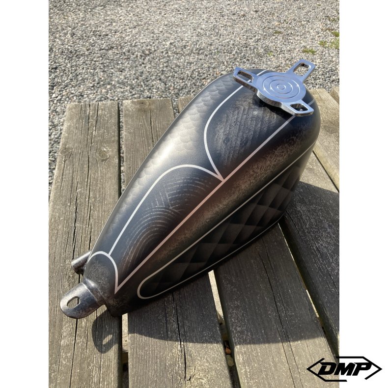 Custom Sportster "DMP EDITION" Motorcykel tank, universal 1.6 Gallon