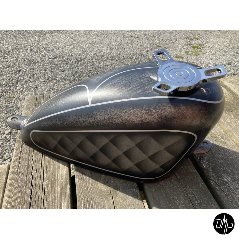 Custom Sportster "DMP EDITION" Motorcykel tank, universal 1.6 Gallon