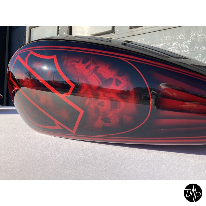 Softail tank og skrme "DMP EDITION" Black &amp; Red Airbrush