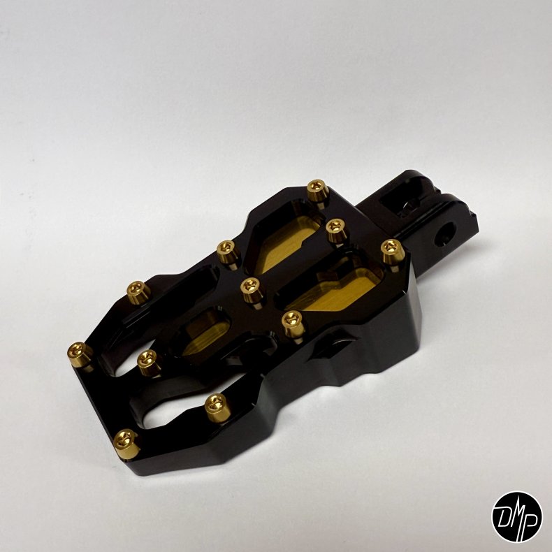 DMP "Street Savage" fodhviler, Race black med Guld plade