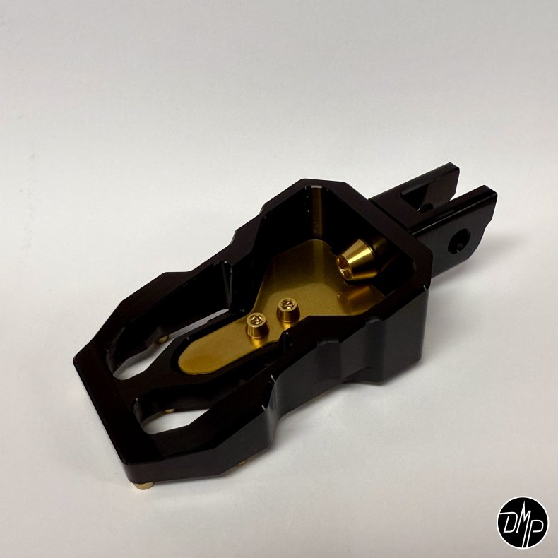 DMP "Street Savage" fodhviler, Race black med Guld plade