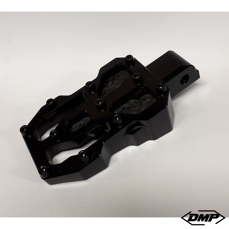 DMP "Street Savage" footpeg set, Race black With Matt Forged Carbon plate