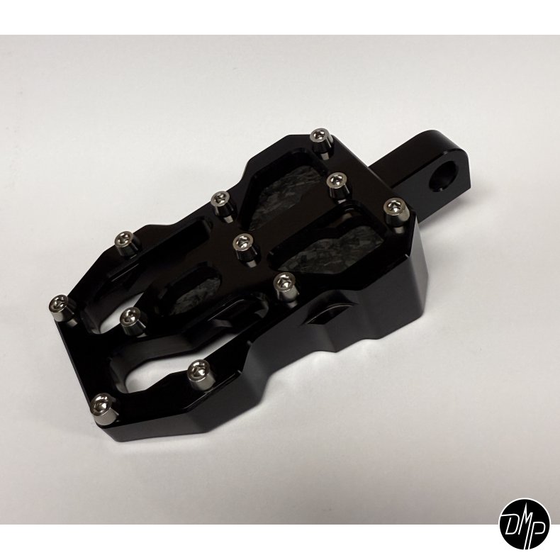 DMP "Street Savage" fodhviler, Race black med Mat Forged Carbon plade