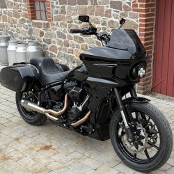 Harley-Davidson FXLRST Low Rider ST 