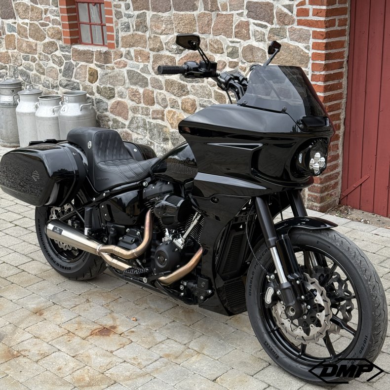 Harley-Davidson FXLRST Low Rider ST 