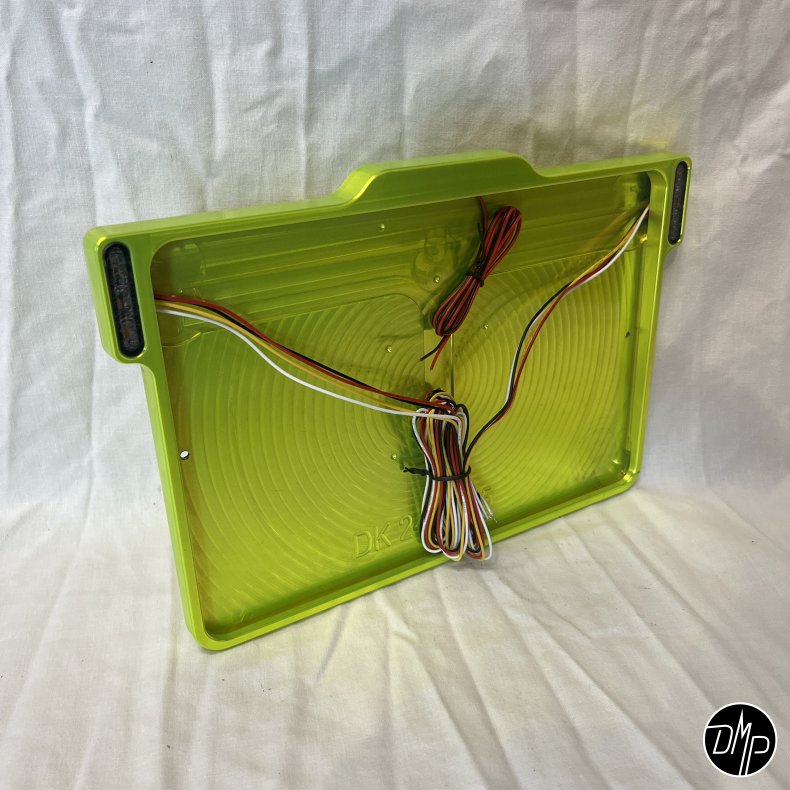 DMP Motorcykel Nummerpladeramme 3.0 DENMARK CNC TOXIC GREEN