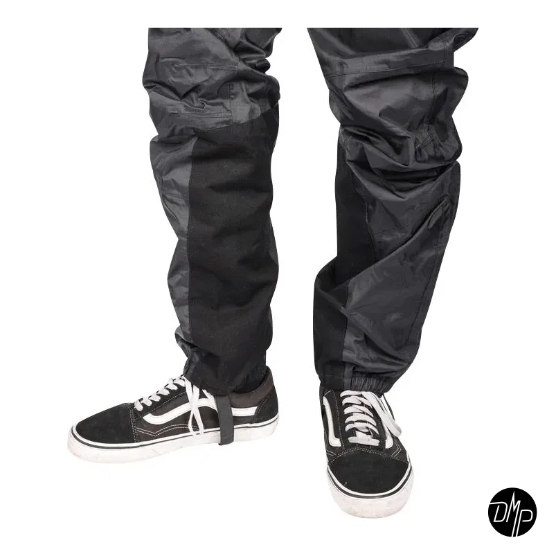 Thrashin Mission Windbreaker rainpants, black