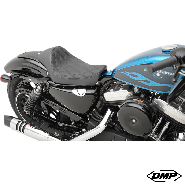 DRAG SPECIALTIES Solo s�de CAFE Diamant syninger, sort, XL 10-22