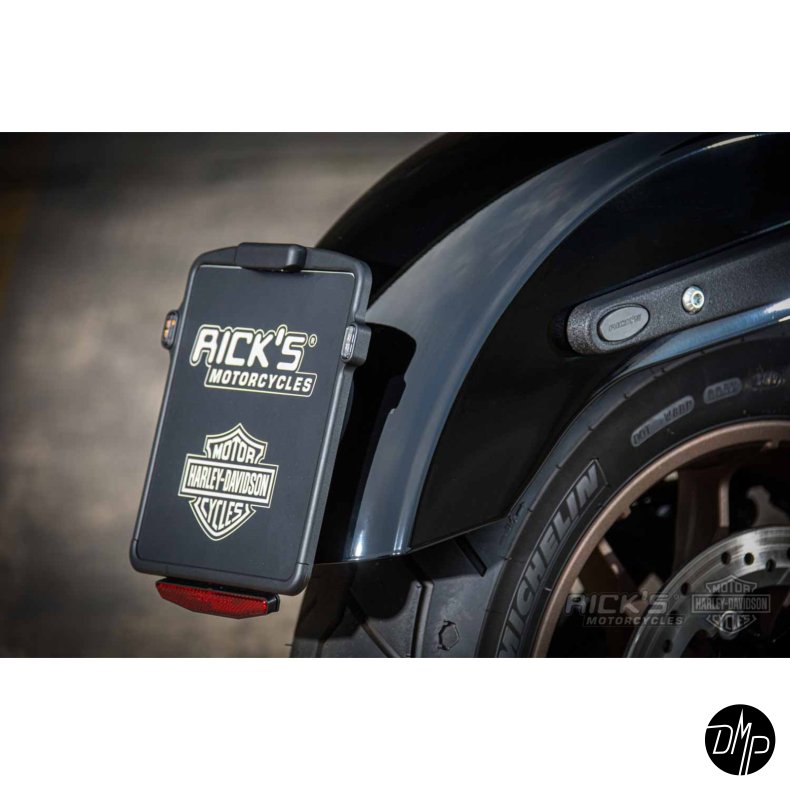 Reflecs incl. bracket  for licenseplate frames