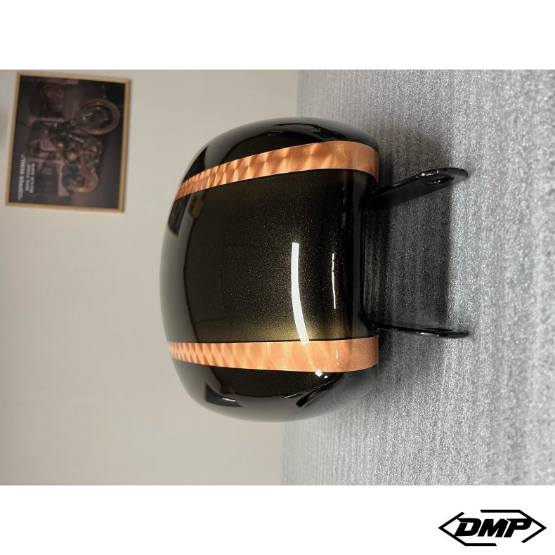 Softail M8 tank/sk�rm s�t custom lakeret.